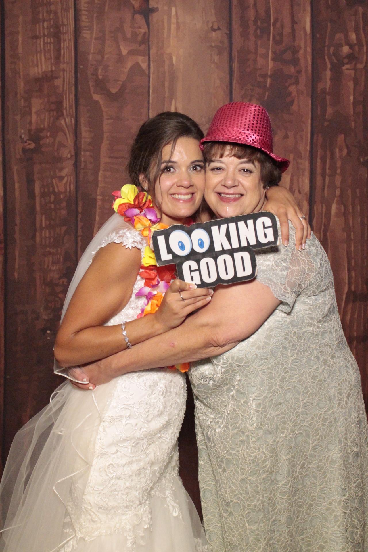 Samantha & Sean's Wedding | View more photos from the event at gallery.myphotoboothexperience.co.uk/u/MyPhotoBoothExperienceLtd/Samantha-Seans-Wedding